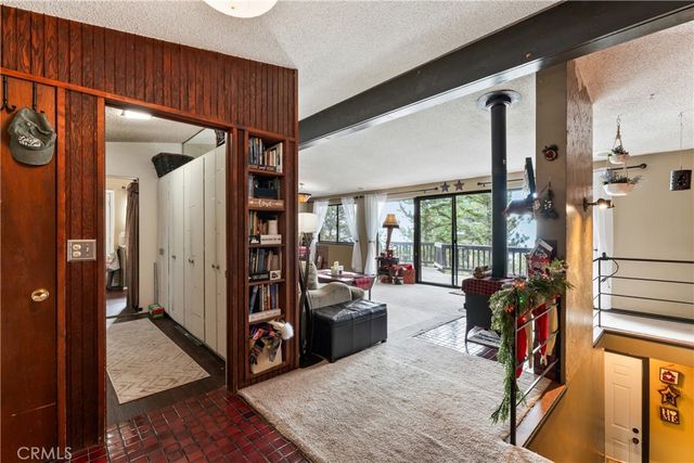 1944 Willow, Running Springs, CA 92382