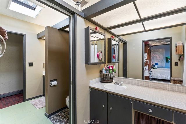 1944 Willow, Running Springs, CA 92382