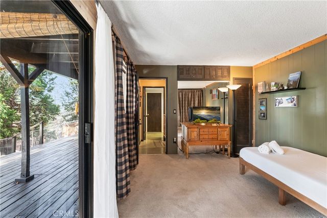 1944 Willow, Running Springs, CA 92382