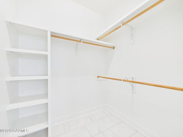 212 Twin Meadow Lane, Lafayette, LA 70508