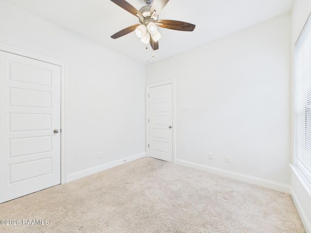 212 Twin Meadow Lane, Lafayette, LA 70508