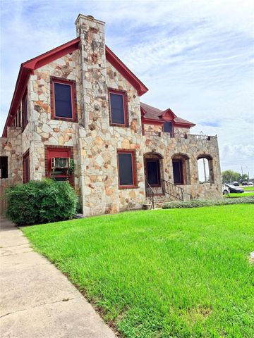 3417 Wisconsin Street B, Baytown, TX 77520