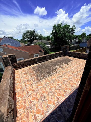 3417 Wisconsin Street B, Baytown, TX 77520
