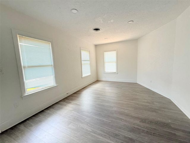 3417 Wisconsin Street B, Baytown, TX 77520