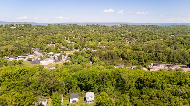 928 Shallowford Road, Chattanooga, TN 37411