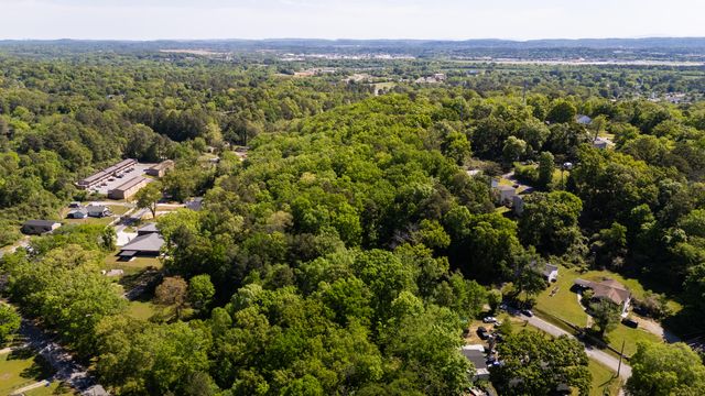 928 Shallowford Road, Chattanooga, TN 37411