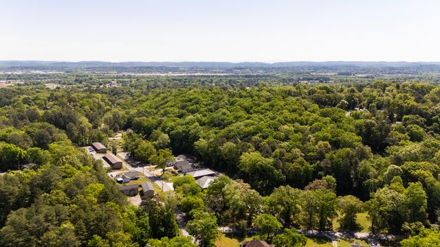 928 Shallowford Road, Chattanooga, TN 37411