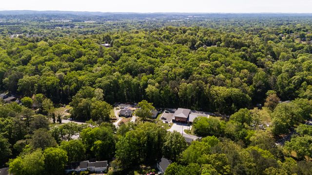 928 Shallowford Road, Chattanooga, TN 37411