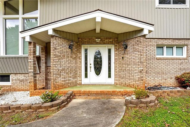 5138 Red Fox Trail, Asheboro, NC 27205