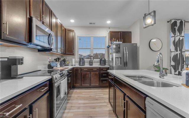 1724 Dromolin Dr Ste 202, Virginia Beach, VA 23456