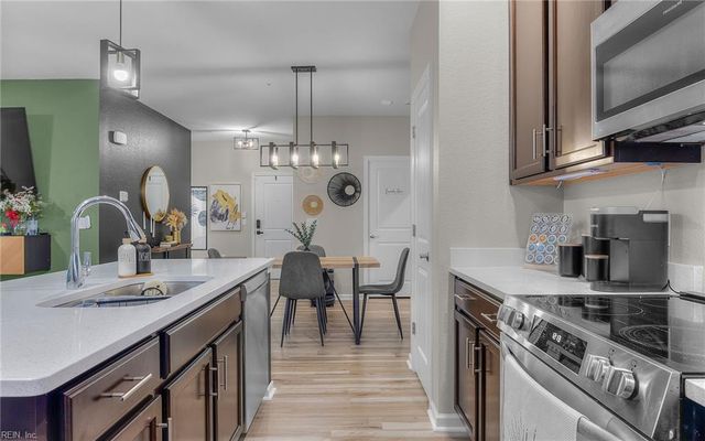 1724 Dromolin Dr Ste 202, Virginia Beach, VA 23456