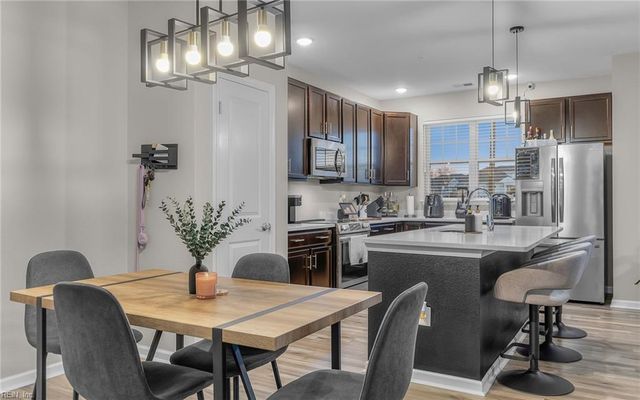 1724 Dromolin Dr Ste 202, Virginia Beach, VA 23456