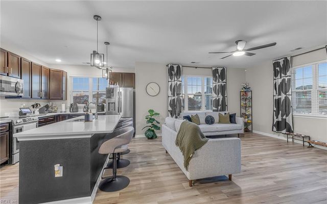 1724 Dromolin Dr Ste 202, Virginia Beach, VA 23456