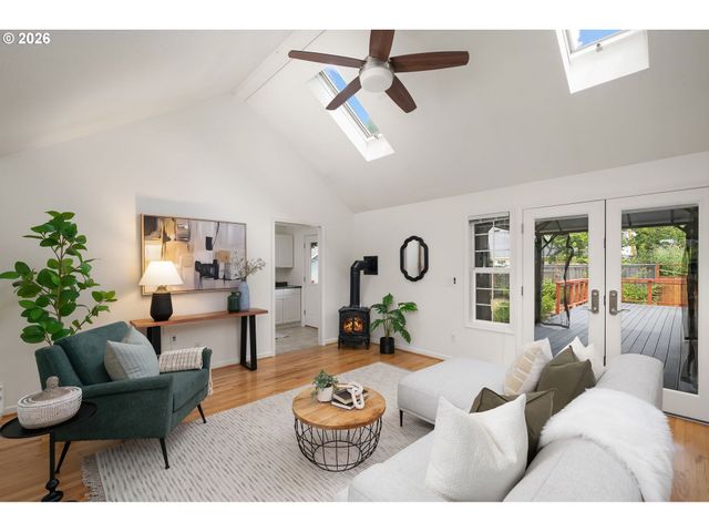 5749 Ne HARVEST St, Hillsboro, OR 97124
