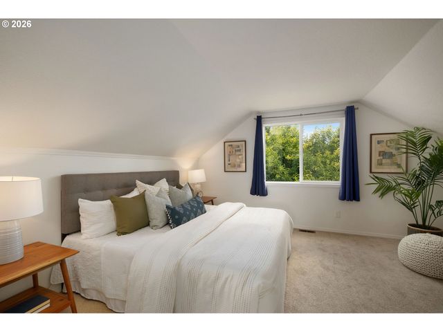 5749 Ne HARVEST St, Hillsboro, OR 97124