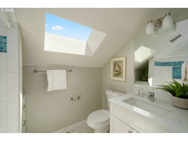 5749 Ne HARVEST St, Hillsboro, OR 97124