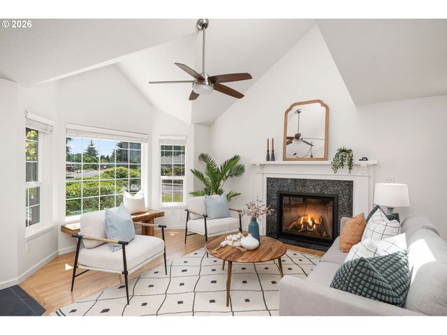 5749 Ne HARVEST St, Hillsboro, OR 97124