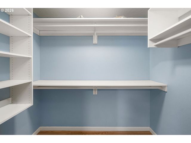 5749 Ne HARVEST St, Hillsboro, OR 97124