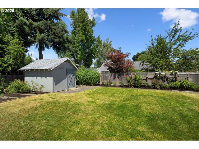 5749 Ne HARVEST St, Hillsboro, OR 97124