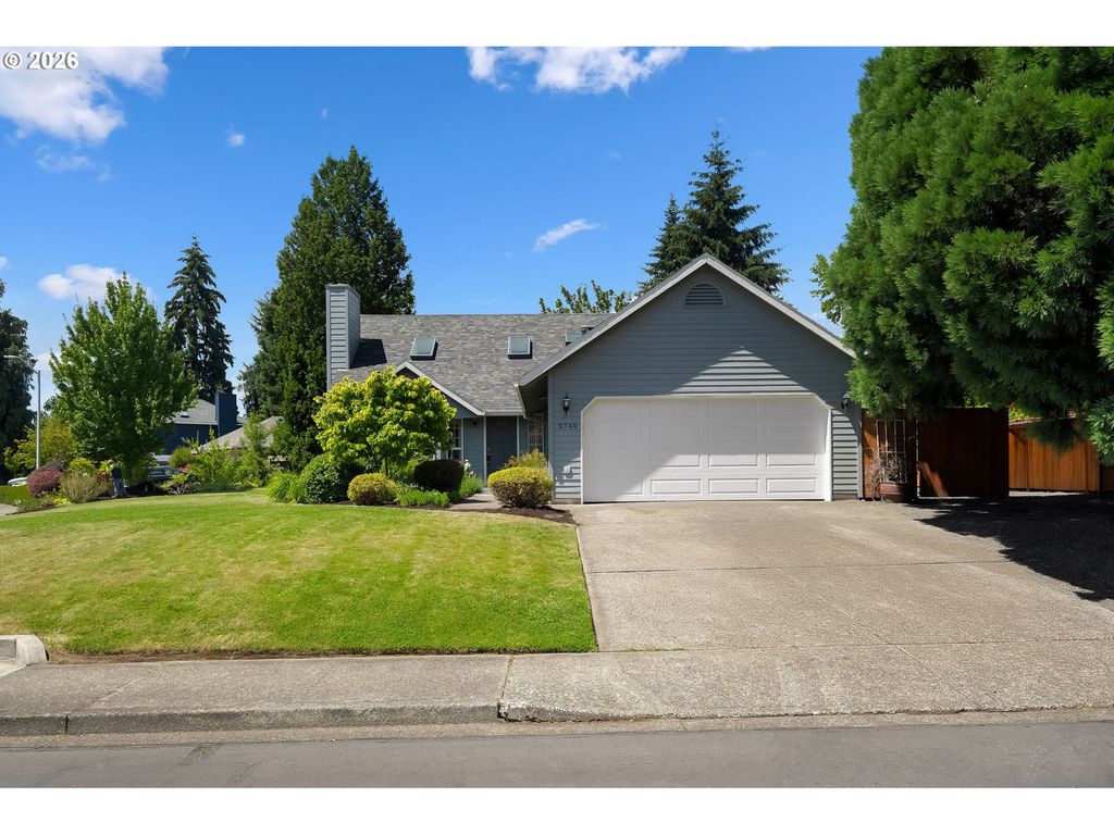 5749 Ne HARVEST St, Hillsboro, OR 97124
