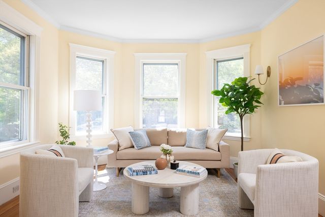 255 Walnut St B, Brookline, MA 02445
