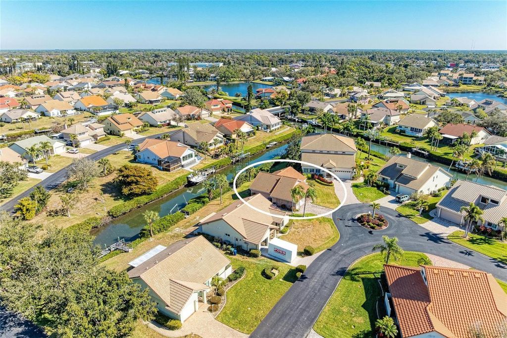 Image 13 of property listing at 185 INLETS BOULEVARD 185, Nokomis, FL 34275