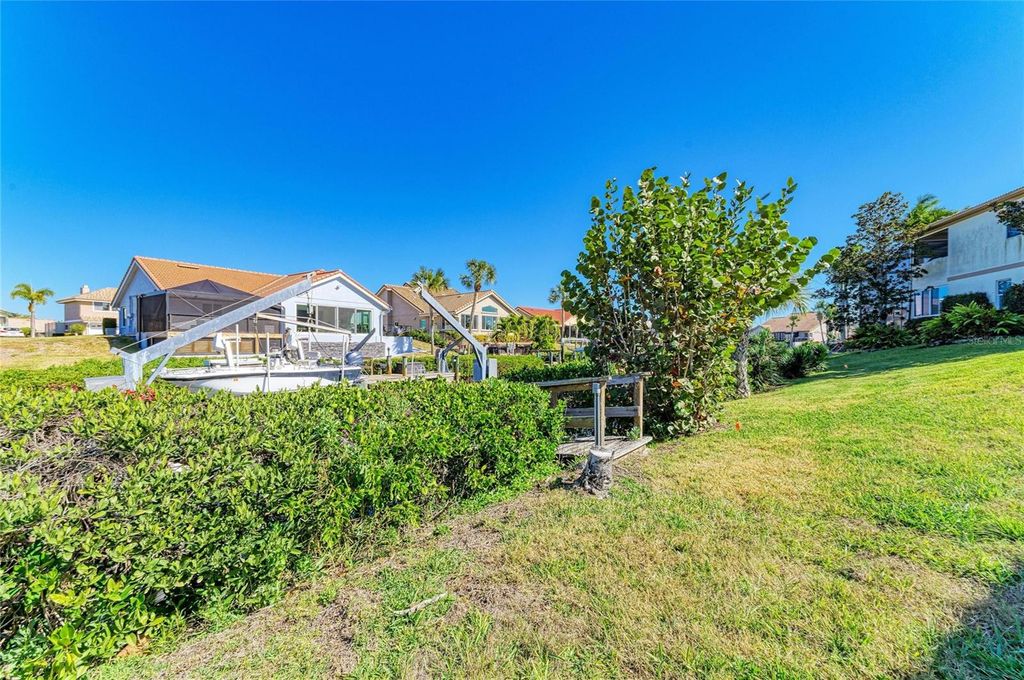 Image 30 of property listing at 185 INLETS BOULEVARD 185, Nokomis, FL 34275