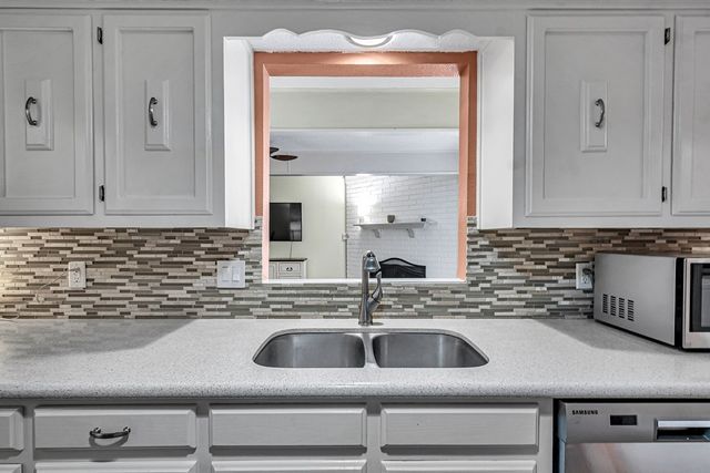 3202 Elma Dr, Midland, TX 79707