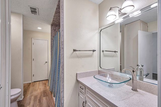 3202 Elma Dr, Midland, TX 79707