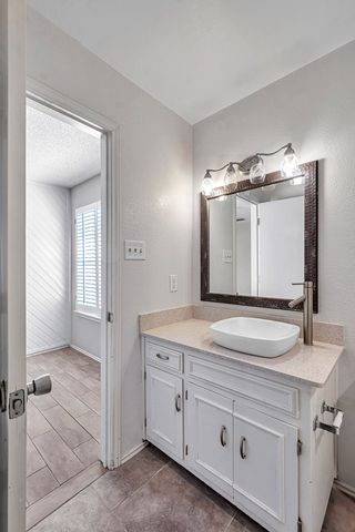 3202 Elma Dr, Midland, TX 79707