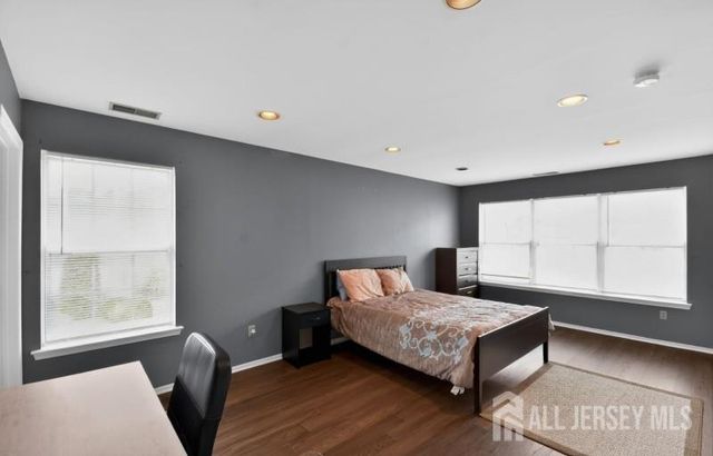 317 Vasser Drive, Piscataway, NJ 08854