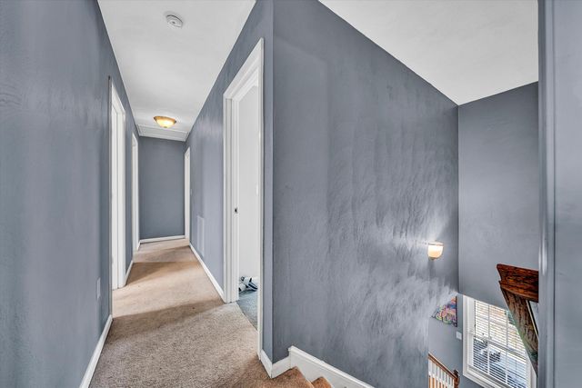 221 Minnie Bell LN, Vinton, VA 24179