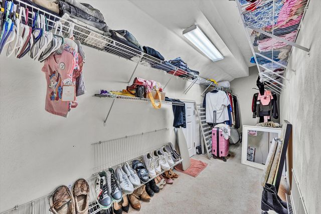 221 Minnie Bell LN, Vinton, VA 24179