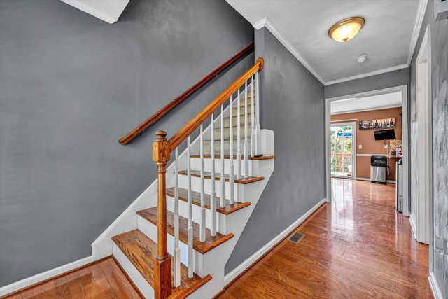 221 Minnie Bell LN, Vinton, VA 24179
