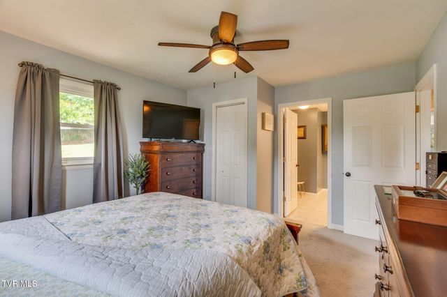 408 Rainbow Circle, Kingsport, TN 37660