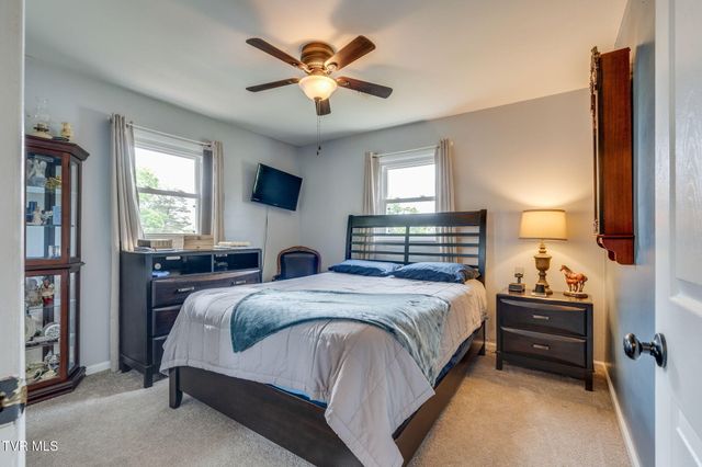 408 Rainbow Circle, Kingsport, TN 37660