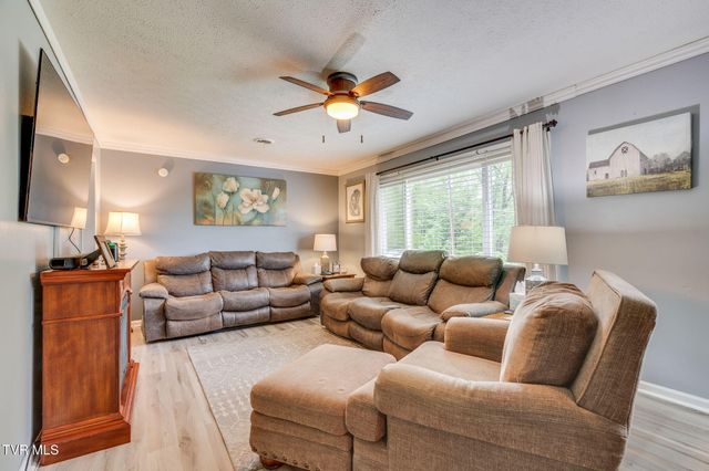 408 Rainbow Circle, Kingsport, TN 37660