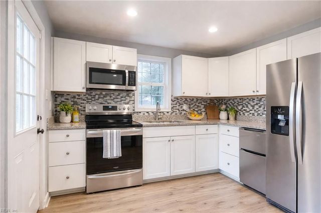 930 19th ST, Newport News, VA 23607