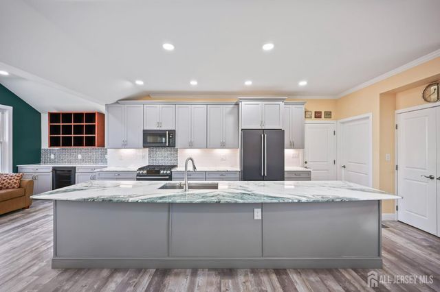 568 Village Road, West Windsor, NJ 08550