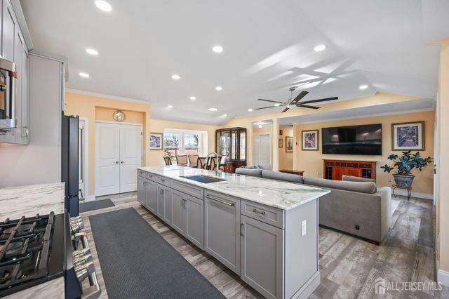 568 Village Road, West Windsor, NJ 08550