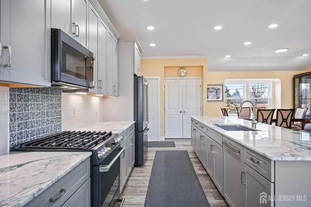 568 Village Road, West Windsor, NJ 08550