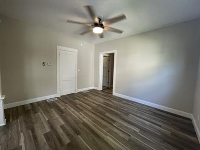 2720 Dupont Avenue S, Minneapolis, MN 55408