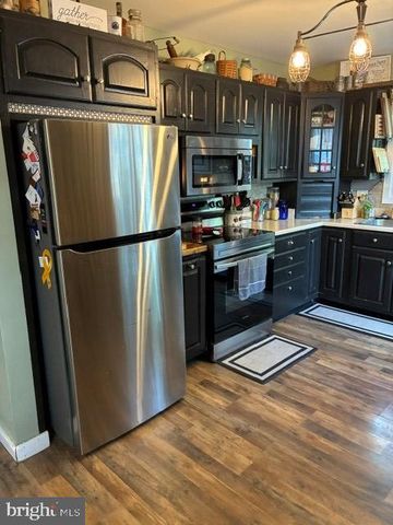 1002 SMITH AVE, Lebanon, PA 17042