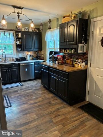 1002 SMITH AVE, Lebanon, PA 17042