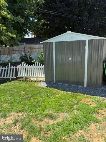 1002 SMITH AVE, Lebanon, PA 17042