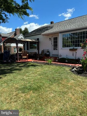 1002 SMITH AVE, Lebanon, PA 17042