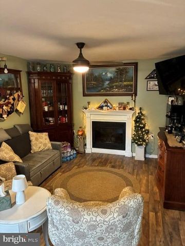 1002 SMITH AVE, Lebanon, PA 17042