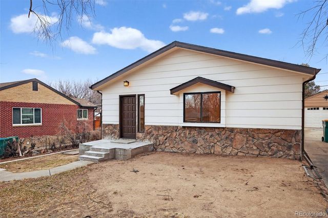 4060 S Delaware Street, Englewood, CO 80110