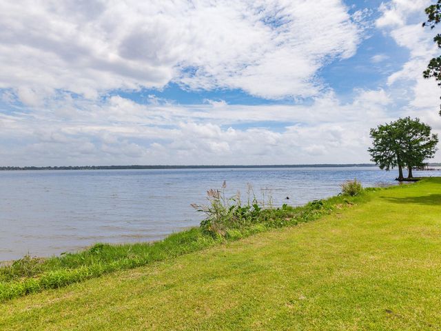 13110 Lakeside Terrace Drive, Houston, TX 77044