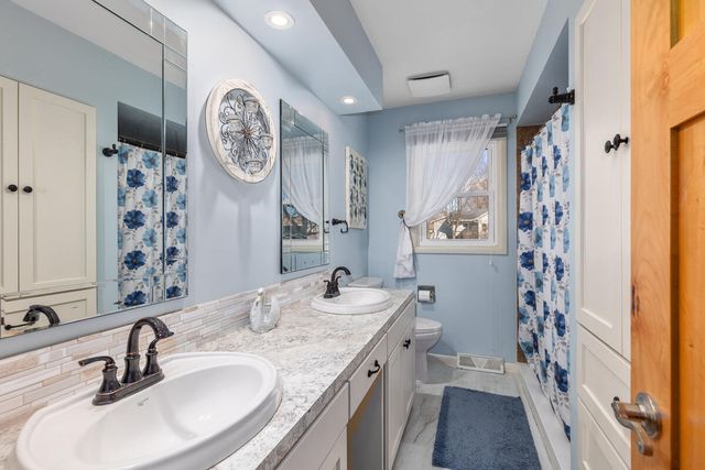 2727 Hope Street, Hudsonville, MI 49426